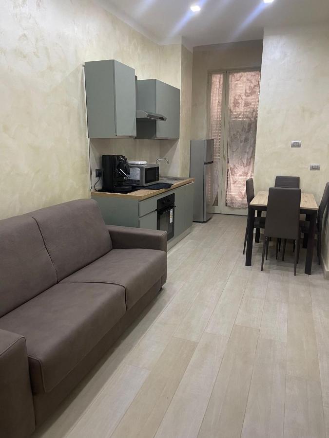 Casa Gold Apartment Наполи Екстериор снимка