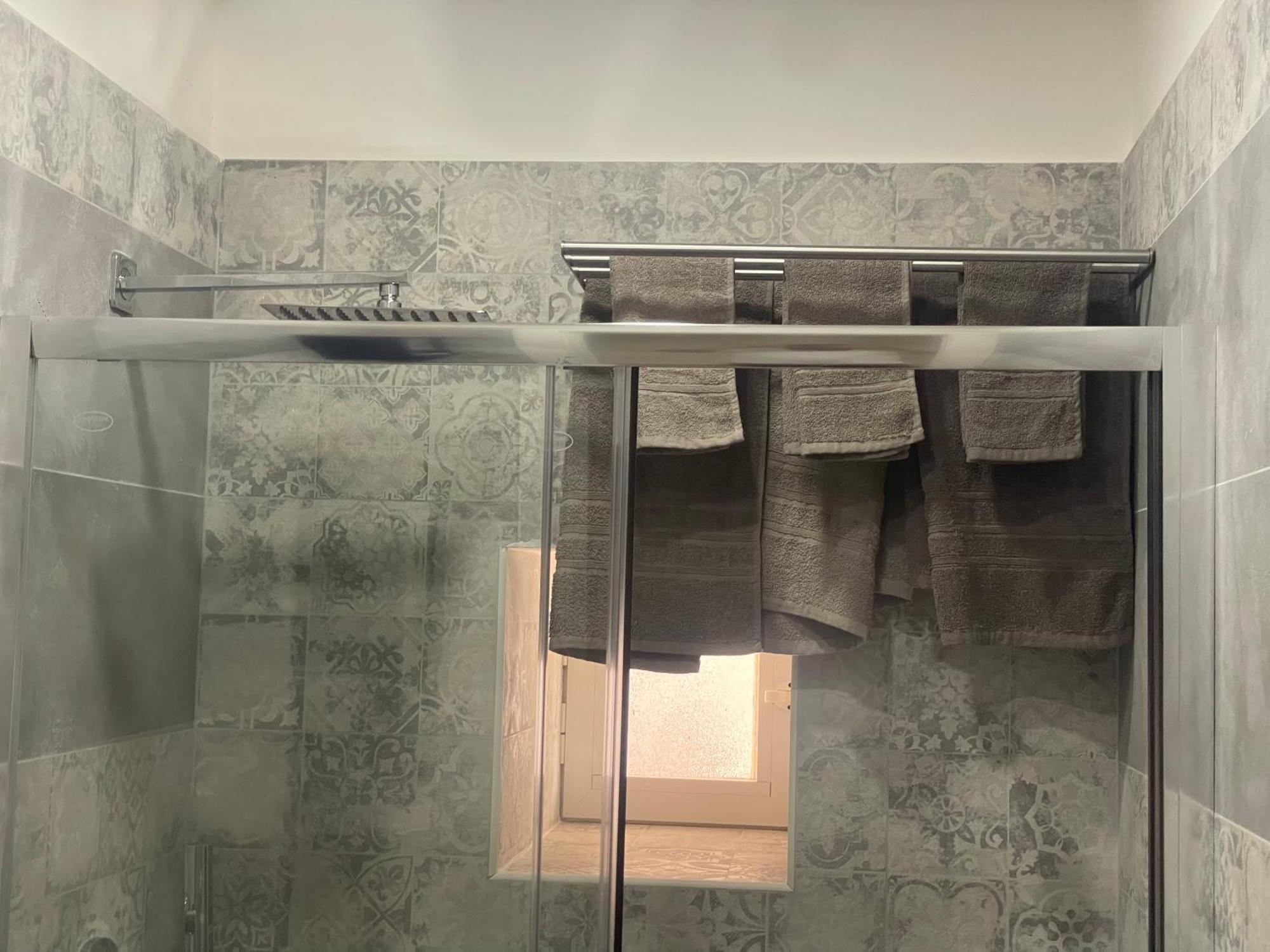Casa Gold Apartment Наполи Екстериор снимка